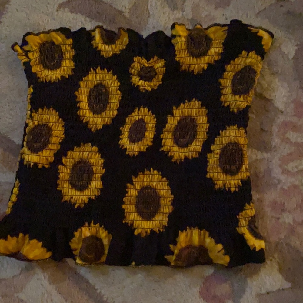 Beautiful summer tube top in perfect condition